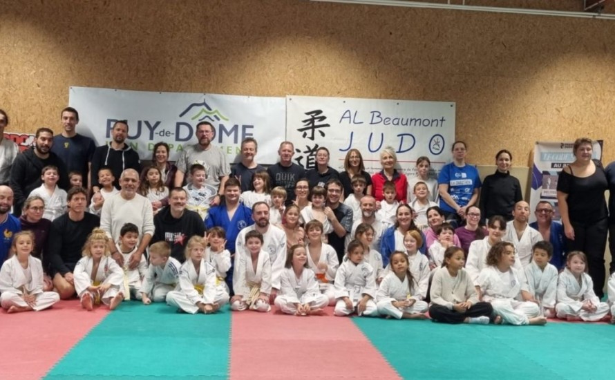 Tout le monde sur les tatamis